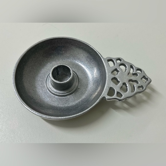 Vintage RWP Wilton Armetale Solid Pewter Chamberstick Candle Holder Made in USA - Picture 1 of 16